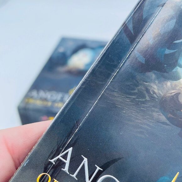 ANGELARIUM: Oracle of Eminations 33-Card Deck & Guidebook by Eli Minaya - Picture 5 of 6